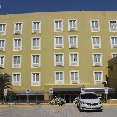 Beverly Hills: Hotel And Business Nuevo Cuscatlan Exteriér fotografie