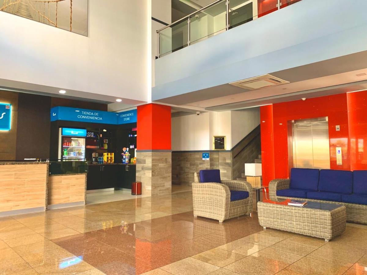Beverly Hills: Hotel And Business Nuevo Cuscatlan Exteriér fotografie